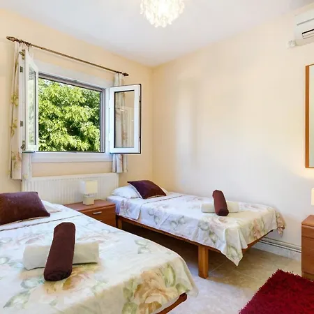 Ferienhaus Mit Privatpool Fuer 6 Personen Ca 90 Qm In Cala En Porter, Menorca Suedkueste Von Menorca - B63220 Cala En Porter (Menorca)
